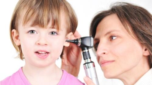 Viêm tai giữa ở trẻ dưới 1 tuổi