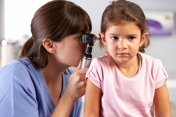 Nhiễm trùng tai giữa hoặc viêm tai giữa là gì?